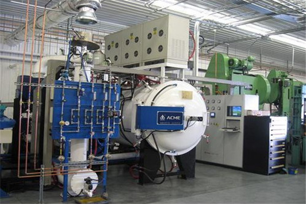 1486698944519568.jpg 真空燒結爐1.jpg